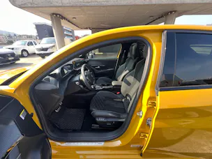 Peugeot 208 Elektrik GT