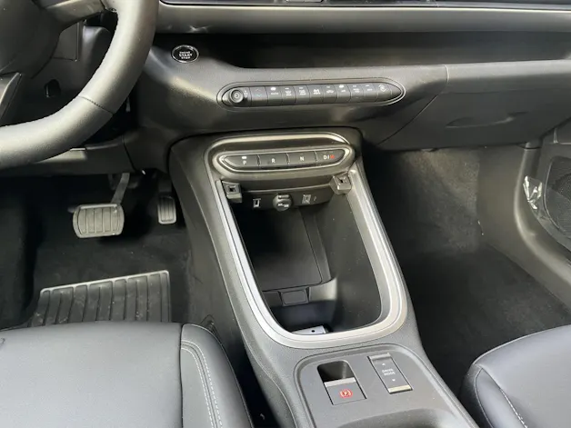 Jeep Avenger 1.2 MHEV Upland Pack Plus 4xe
