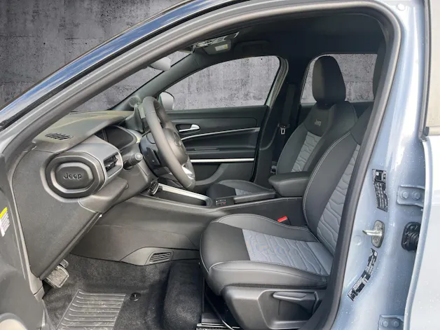 Jeep Avenger 1.2 MHEV Upland Pack Plus 4xe