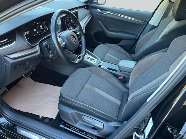 Škoda Octavia Combi 2.0 TDI DSG Scout 4x4