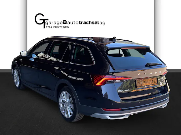 Škoda Octavia Combi 2.0 TDI DSG Scout 4x4