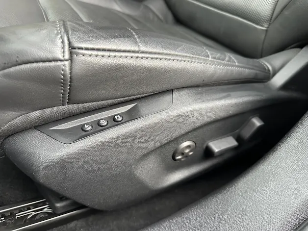Citroën C5 X 1.6i PHEV Shine e-EAT8