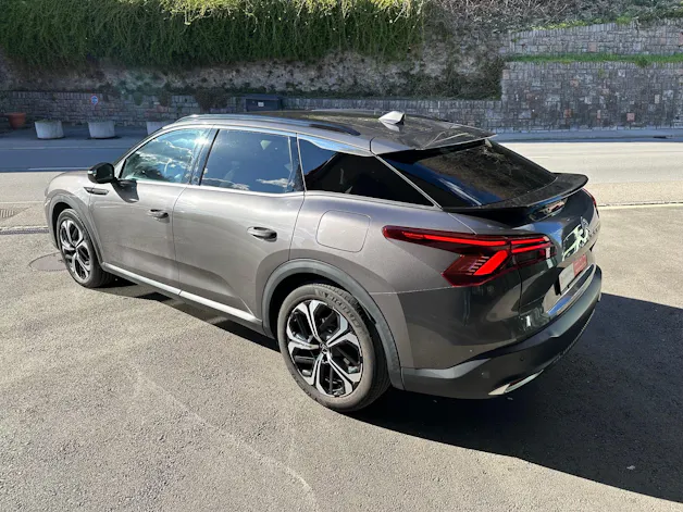 Citroën C5 X 1.6i PHEV Shine e-EAT8