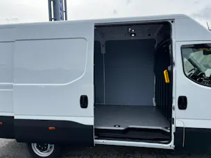 Iveco 35S16A8V 3520L H2