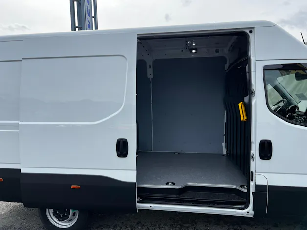 Iveco 35S16A8V 3520L H2