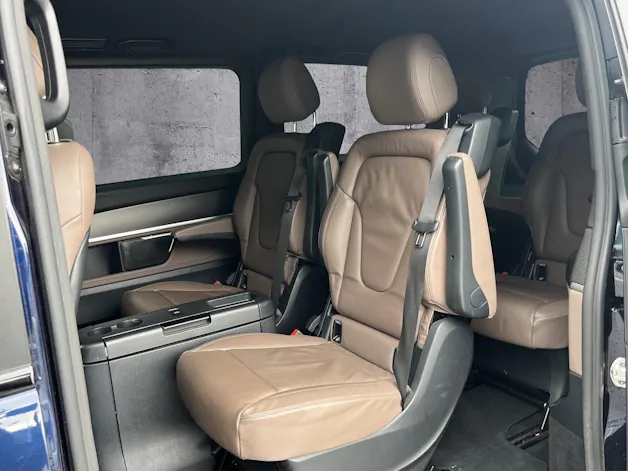 Mercedes-Benz V 300 d Avantgarde lang 4matic AMG LINE