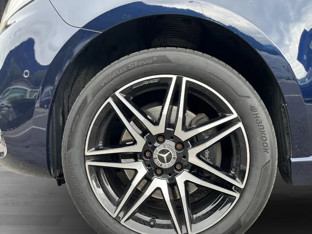 Mercedes-Benz V 300 d Avantgarde lang 4matic AMG LINE
