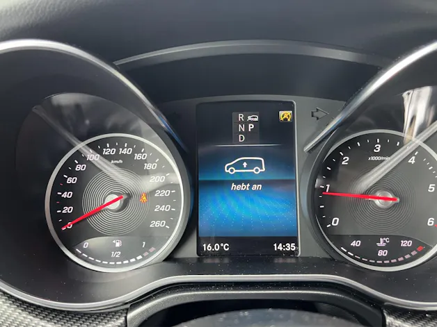 Mercedes-Benz V 300 d Avantgarde lang 4matic AMG LINE