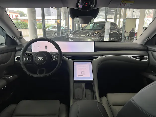 MG IM5 EV 100kWh Performance 19