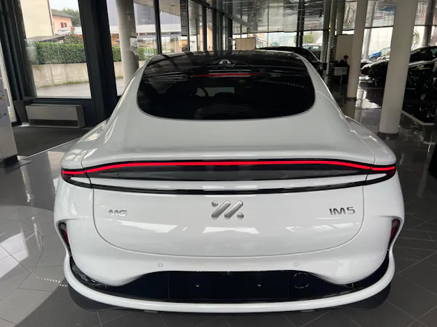 MG IM5 EV 100kWh Performance 19
