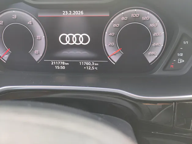 Audi Q3 40 TDI S line Attraction quattro S-tronic