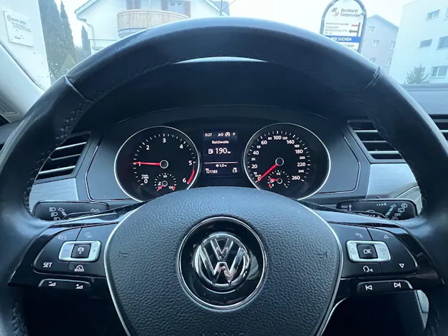 VW Passat Variant 2.0 TDI BMT Trendline DSG