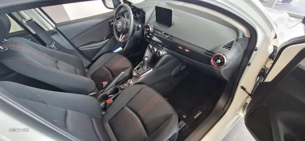 Mazda 2 SKYACTIV-G 90 Homura Automat