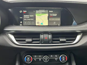 Alfa Romeo Stelvio 2.9 V6 Biturbo Q4 Quadrifoglio SKY
