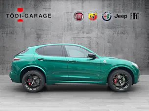 Alfa Romeo Stelvio 2.9 V6 Biturbo Q4 Quadrifoglio SKY