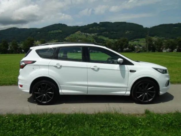 Ford Kuga 2.0 TDCi 150 ST-Line FPS
