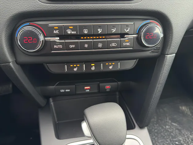 Kia Ceed 1.5 T-GDi MHEV Power DCT