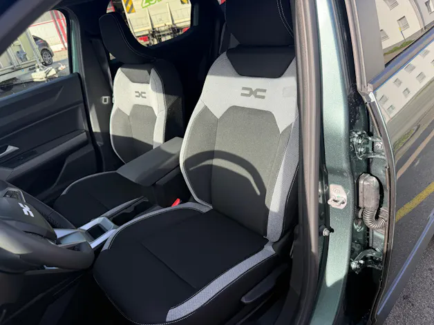 Dacia Duster HEV 155 Journey