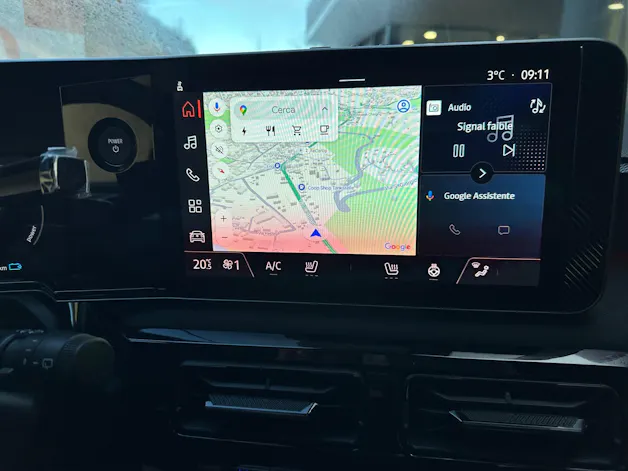 Nissan Micra 52kWh Advance