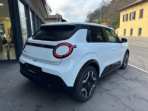 Nissan Micra 52kWh Advance