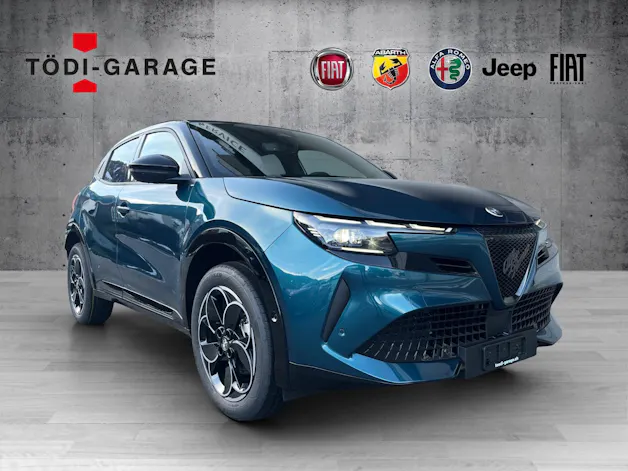 Alfa Romeo Junior 1.2 Ibrida Q4