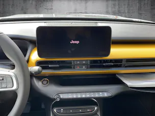 Jeep Avenger Summit