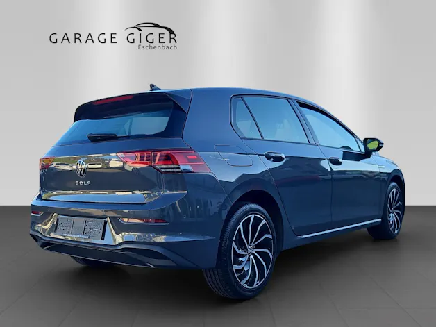 VW Golf 1.5 TSI ACT First Edition