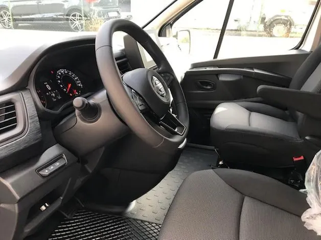 Nissan Primastar dCi 130 3.0 L1H1 Acenta