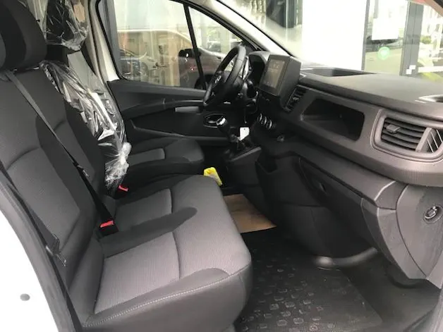 Nissan Primastar dCi 130 3.0 L1H1 Acenta