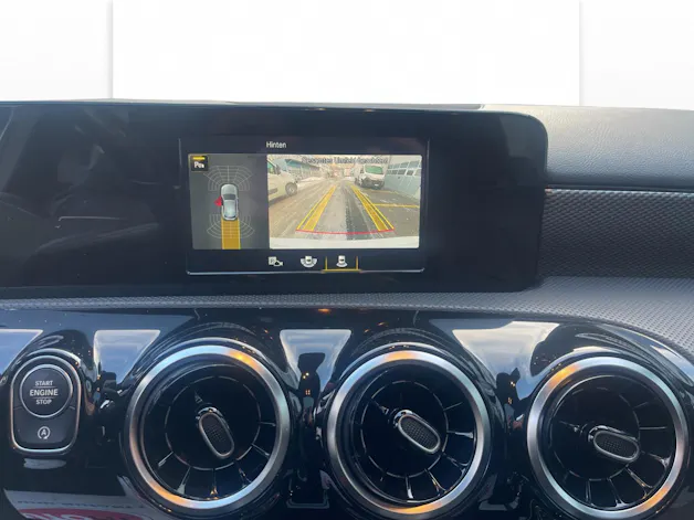 Mercedes-Benz A 180 Progressive 7G-DCT
