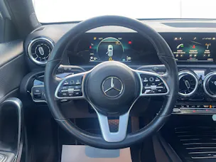 Mercedes-Benz A 180 Progressive 7G-DCT