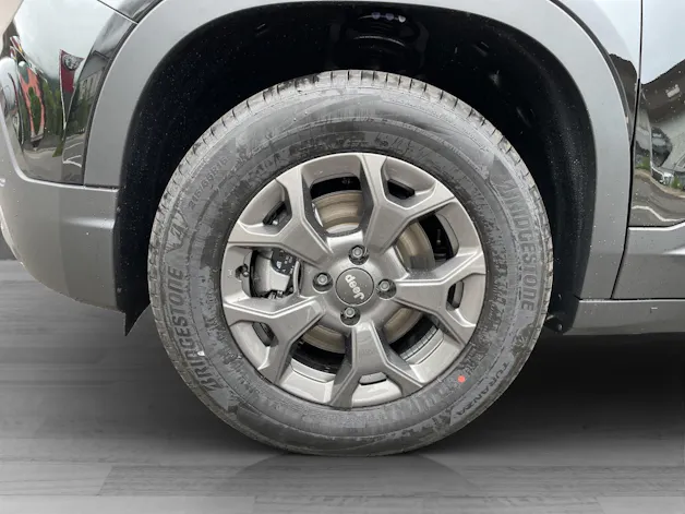 Jeep Avenger 1.2 MHEV Longitude Black Kite