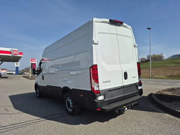 Iveco 35S16A8 V
