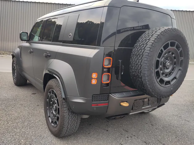 Land Rover Defender 110 635 V8 4.4 Octa Edition One AT8