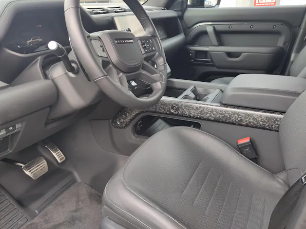 Land Rover Defender 110 635 V8 4.4 Octa Edition One AT8