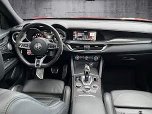 Alfa Romeo Stelvio 2.9 V6 Biturbo Q4 Quadrifoglio Sky
