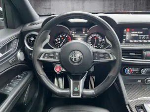 Alfa Romeo Stelvio 2.9 V6 Biturbo Q4 Quadrifoglio Sky