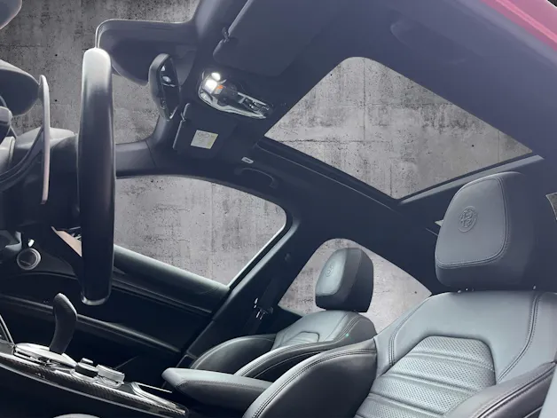Alfa Romeo Stelvio 2.9 V6 Biturbo Q4 Quadrifoglio Sky