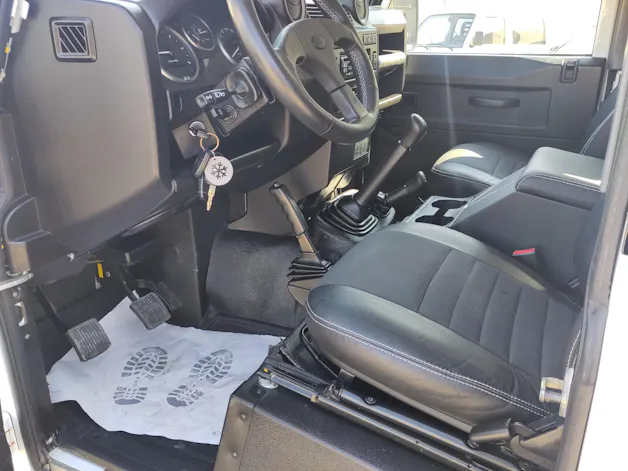 Land Rover Defender 90 2.2 TD4 Station Wagon