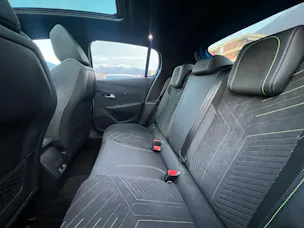 Peugeot 208 Elektrik 115kW GT