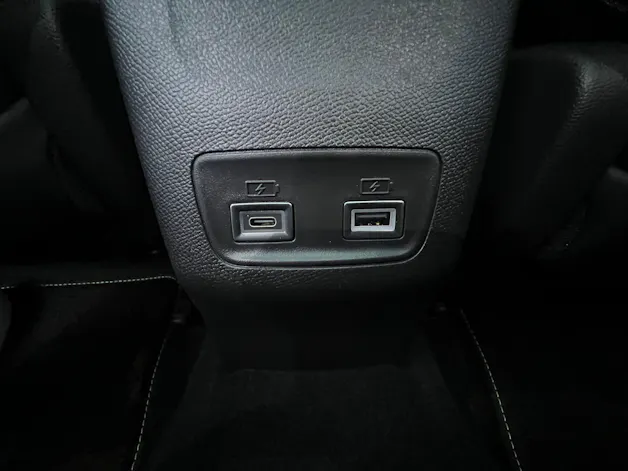 Peugeot 208 Elektrik 115kW GT