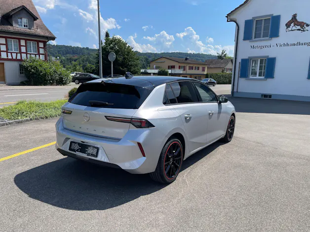 Opel Astra 1.2i Turbo Swiss