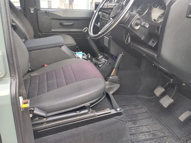 Land Rover Defender 110 2.4 Td4 High Capacity Pick Up