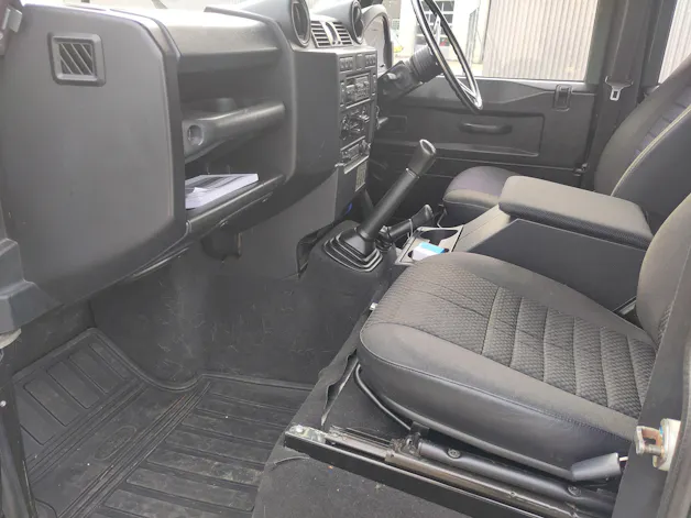 Land Rover Defender 110 2.4 Td4 High Capacity Pick Up