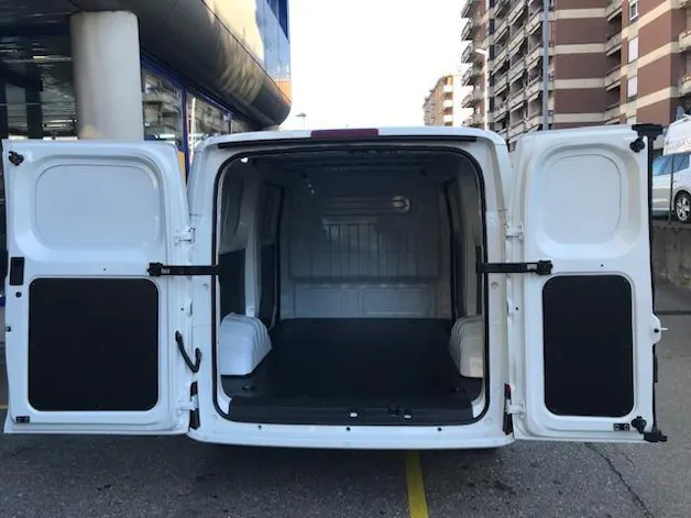 Maxus eDeliver 5 L1 64kWh