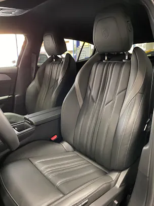 Peugeot 408 1.6 PHEV 225 GT