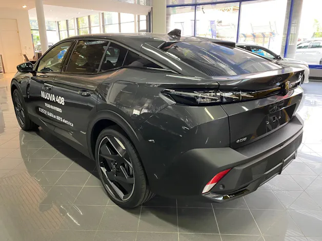 Peugeot 408 1.6 PHEV 225 GT