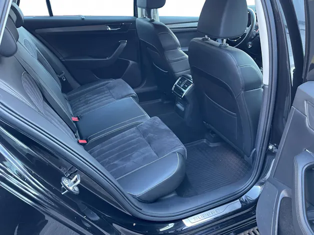 Škoda Superb Combi 2.0 TDi Style 4x4 DSG