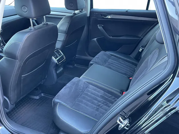 Škoda Superb Combi 2.0 TDi Style 4x4 DSG