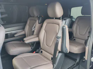 Mercedes-Benz V 300 d lang Avantgarde 4Matic 9G-Tronic